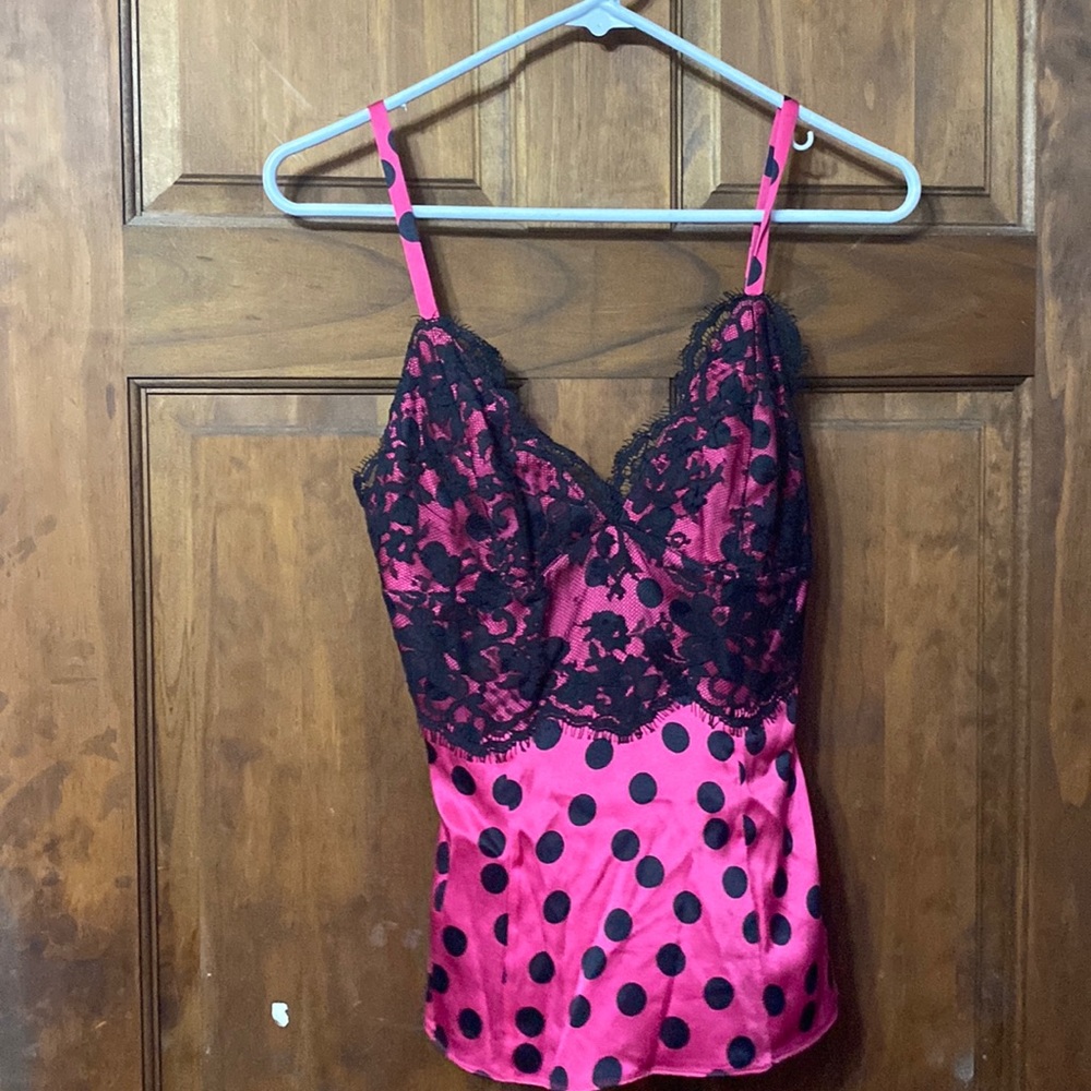 D&G tank super cute great condition like new.